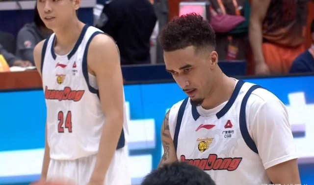 NBA直播-杜锋不尊重天赋？广东男篮离队第三人曝光，曾被视为加强版张镇麟