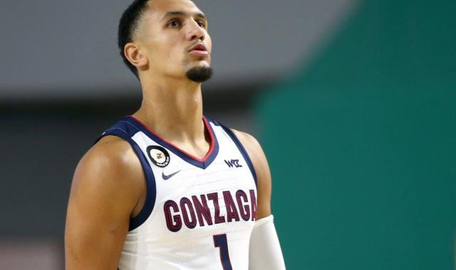 九游体育-各队夏季联赛值得关注球员（下）二年级秀展现自我